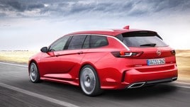 Opel Insignia GSi Sports Tourer: foto