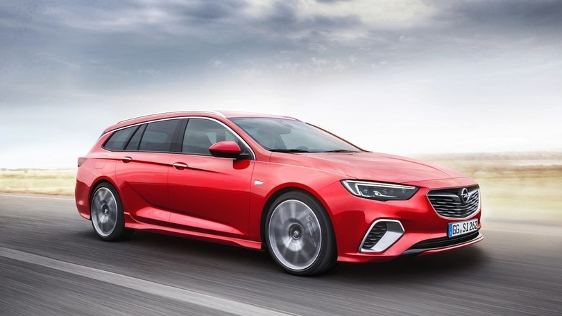Opel Insignia GSi Sports Tourer: performance per famiglie
