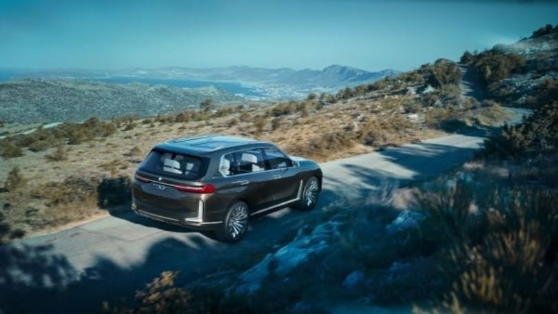 Bmw X7 iPerformance Concept: lusso formato maxi