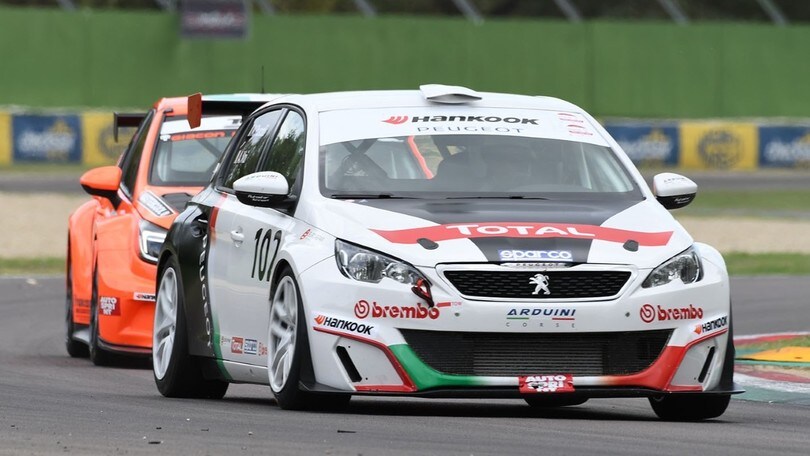 TCR, a Imola il battesimo del fuoco con la Peugeot 308 RC