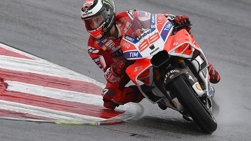 MotoGp Ducati, Lorenzo: «Peccato per la caduta»