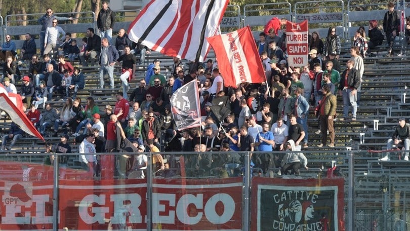 Turris, ceduti il portiere Zeoli e il centrocampista Nugnes