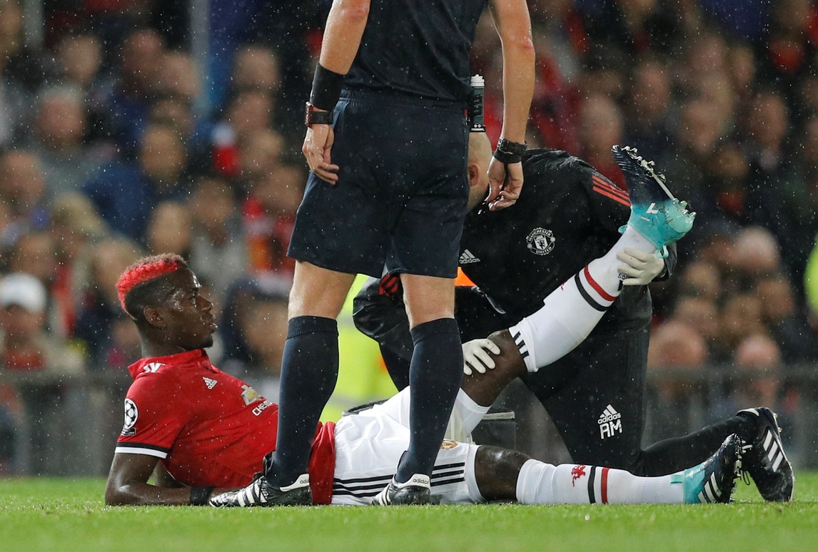 Manchester United, Mourinho perde Pogba: fermo almeno un mese