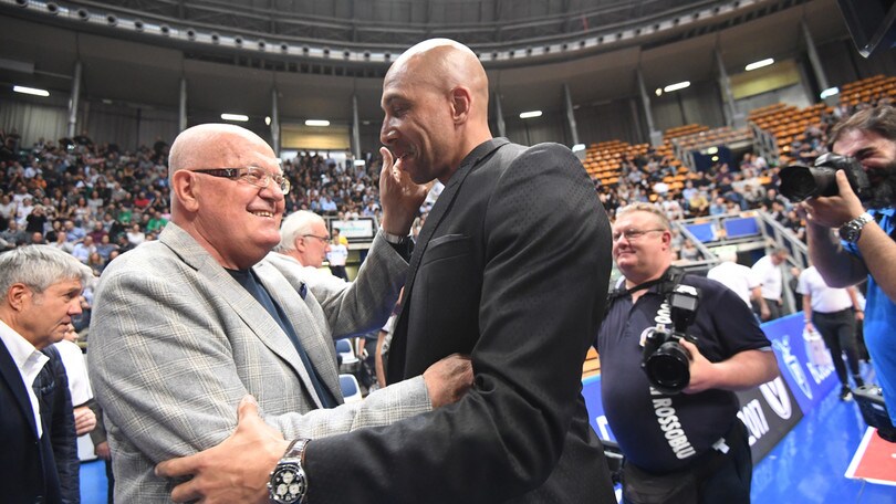 Basket City, è "febbre da abbonamenti" a Bologna!