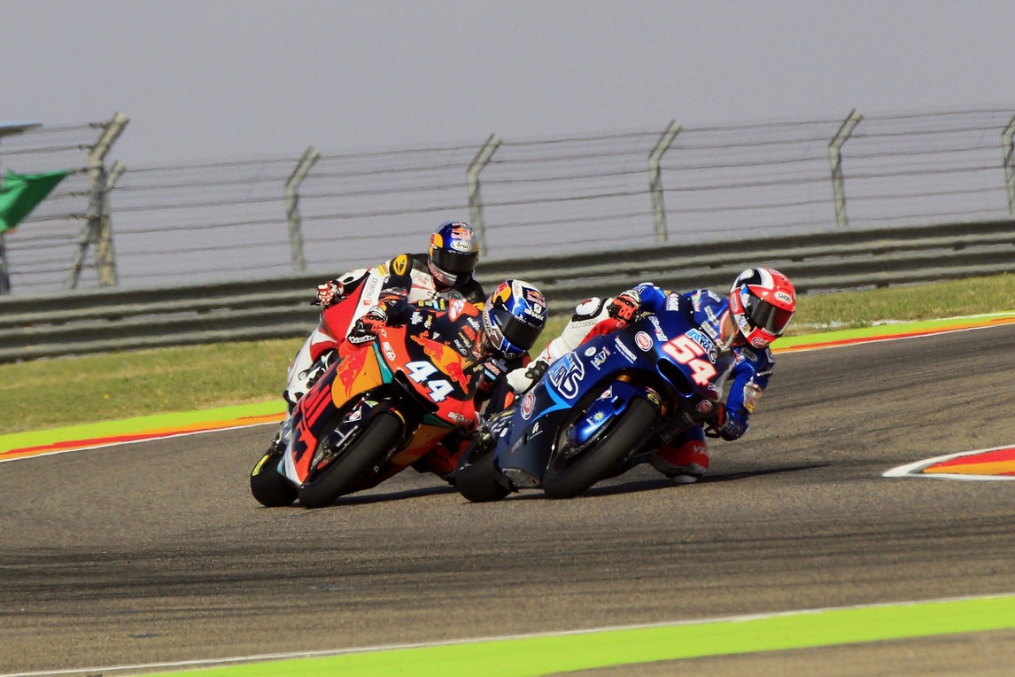 Moto2 Aragon, Oliveira soffia la pole a Pasini