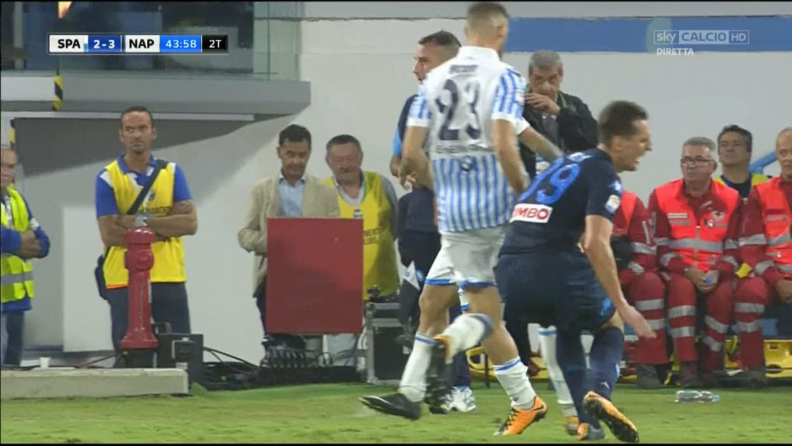 Spal-Napoli, infortunio per Milik: esce in lacrime