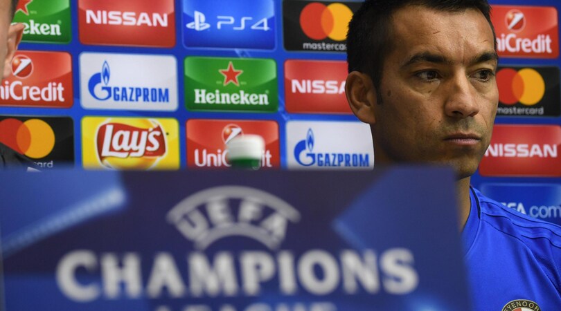 Feyenoord, Van Bronckhorst: «Sarri ha fatto un lavoro straordinario»