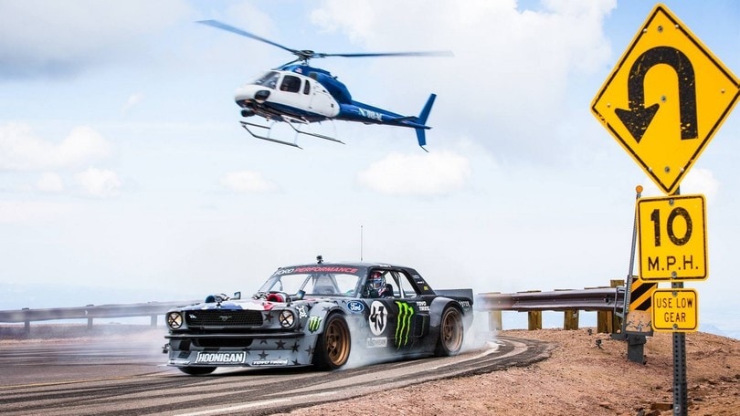 Ken Block’s Climbkhana, in drift sulla Pikes Peak