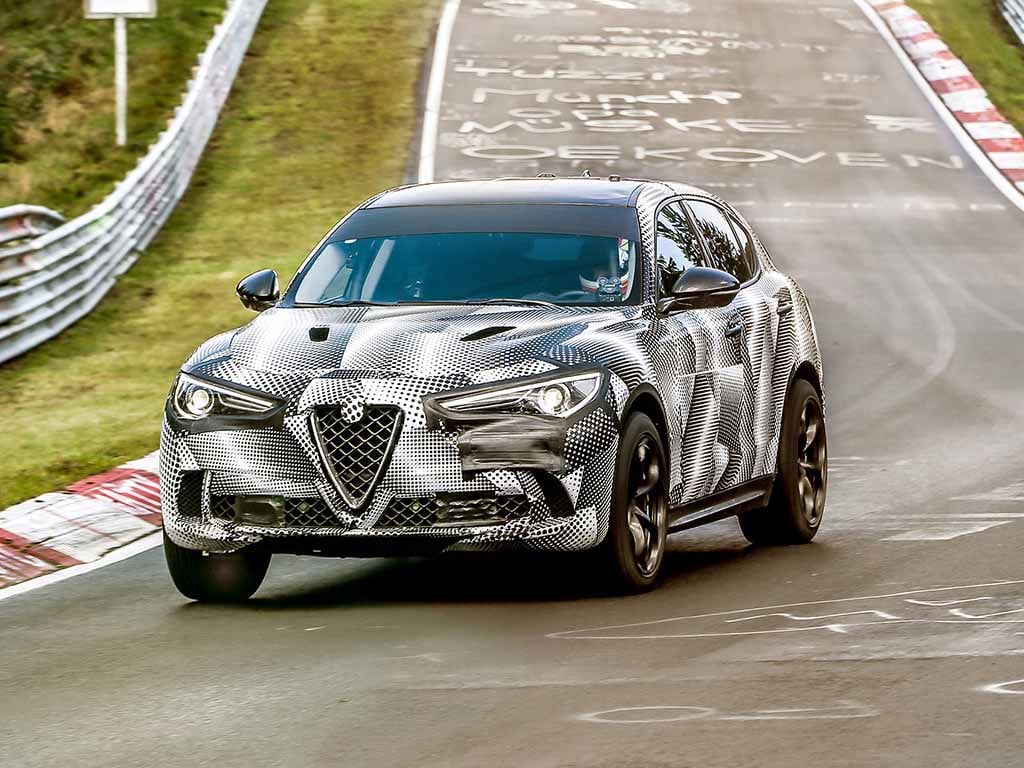 Alfa Stelvio Quadrifoglio, giro record al Nurburgring