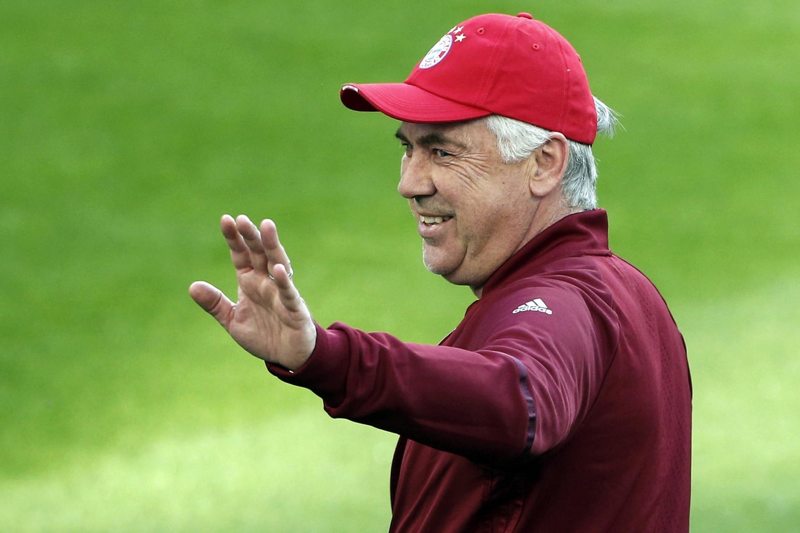 Ancelotti torna subito in campo: allenerà i bambini di Gerusalemme