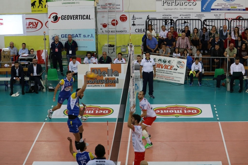 Volley: A2 Maschile, Girone Blu: in tre al comando