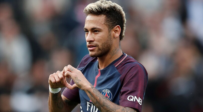 Neymar, parla il padre: «Trasferimento al Psg? Mi ha sorpreso»