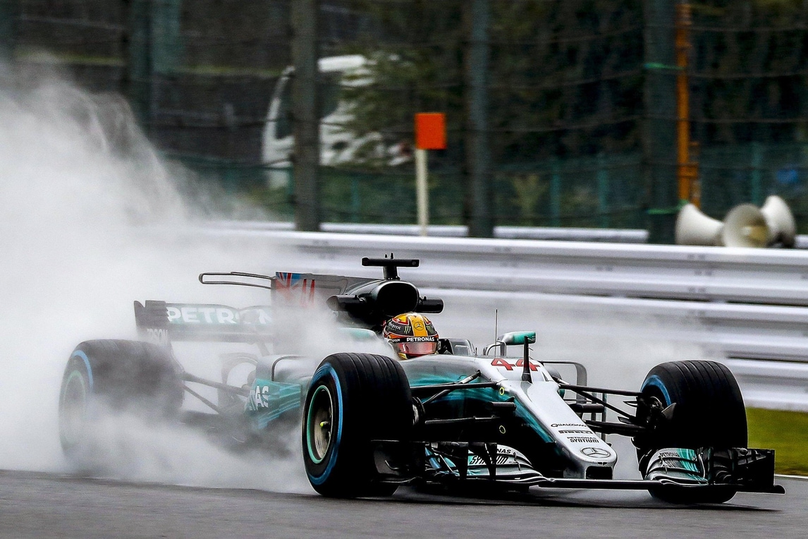 F1 Suzuka: pole per Hamilton, Vettel sarà secondo