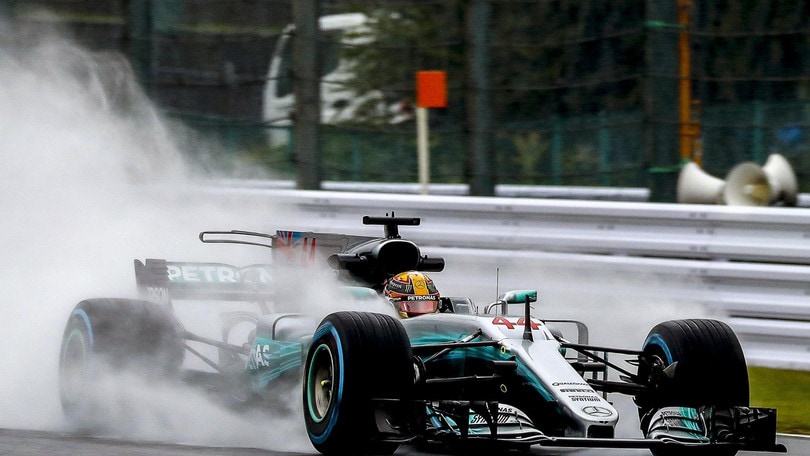 F1 Suzuka: pole per Hamilton, Vettel sarà secondo