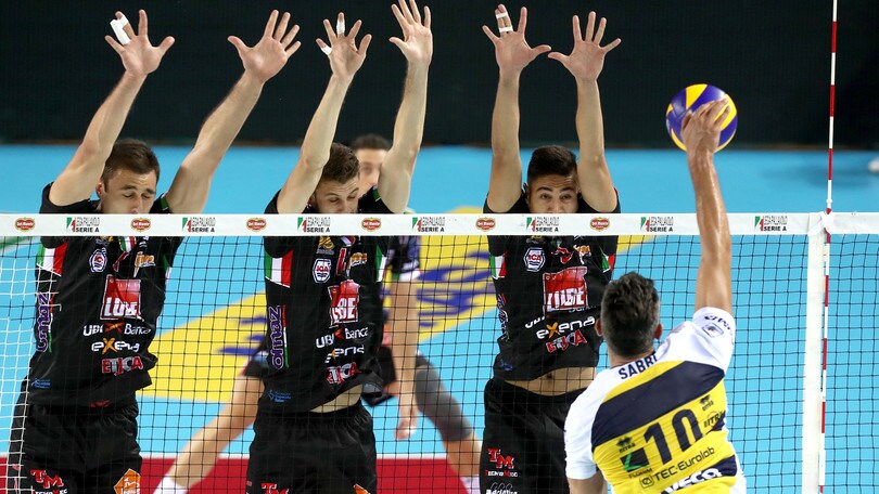Volley: Supercoppa, la Lube è la prima finalista
