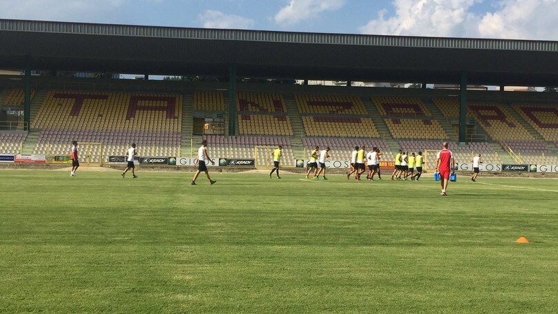 Calciomercato Catanzaro, via Erra. Panchina a Dionigi