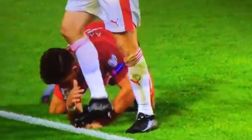 Scintille Lichtsteiner-André Silva, è già Milan-Juventus