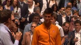 Tennis, Djokovic apre ristorante per persone bisognose