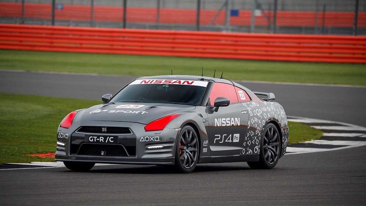 Nissan GT-R/C la prima supercar telecomandata