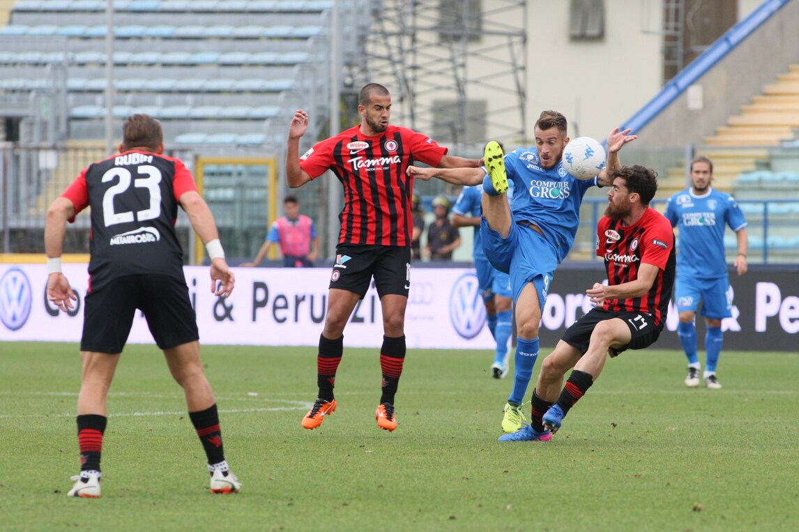 Serie B Foggia-Perugia 2-1, decidono Gerbo e Mazzeo