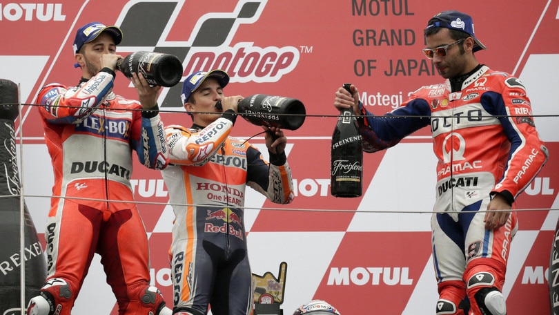 Gp Giappone, Dovizioso show: che festa sul podio!