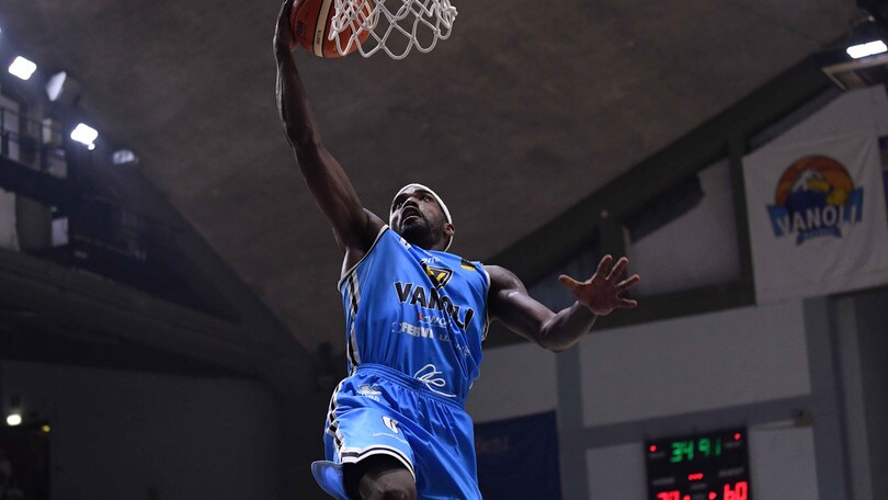 Basket Serie A, Odom spinge Cremona al primo successo