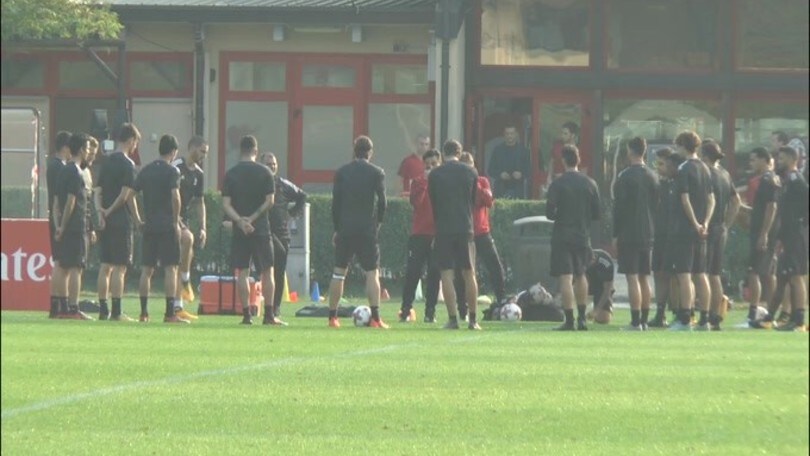 Il Milan si allena in vista della sfida contro l'AEK Atene