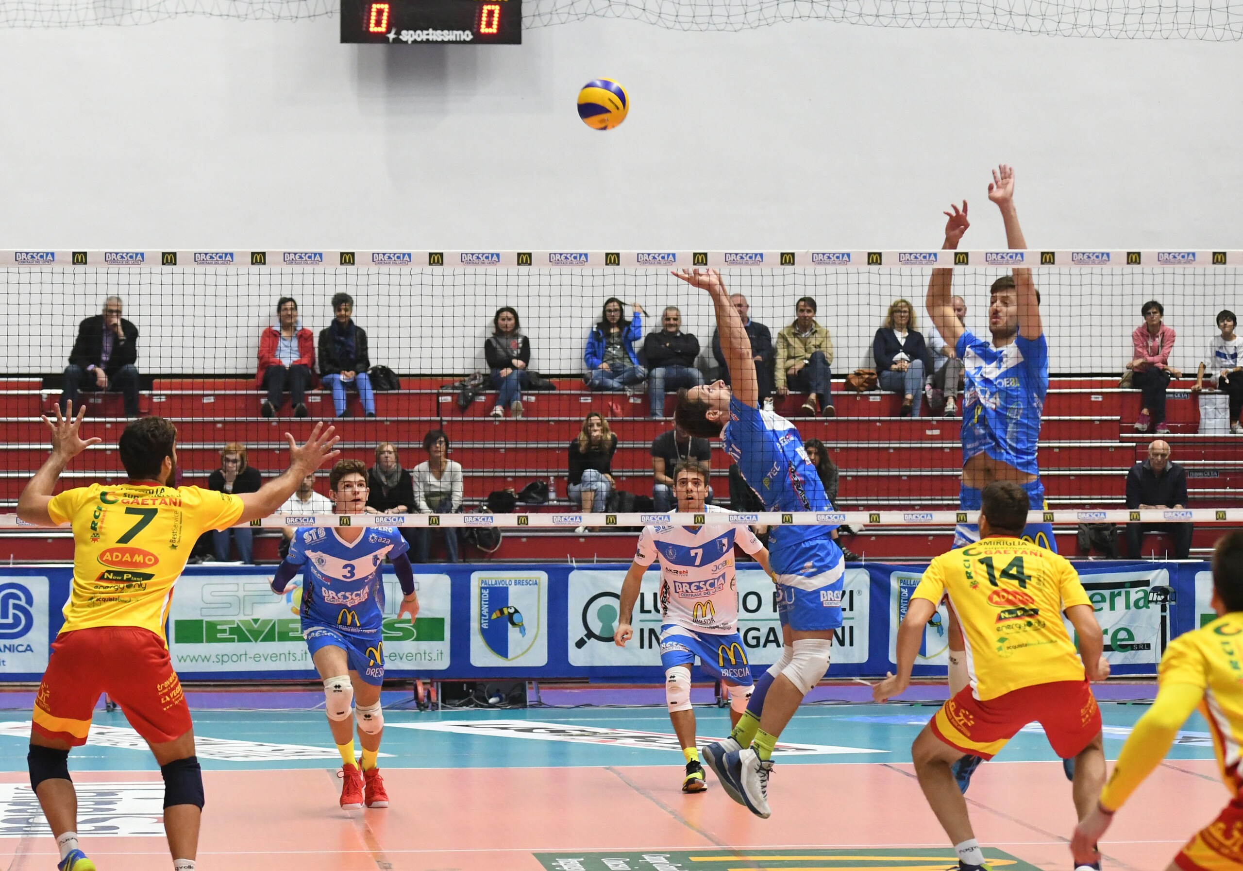 Volley: A2 Maschile, Girone Blu: vincono Bergamo, Spoleto e Brescia