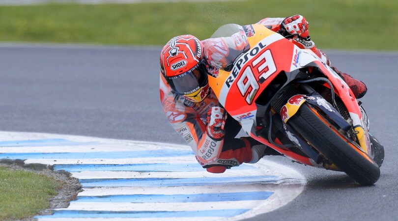 MotoGp Australia: Marquez si prende anche il warm up, Rossi è 10°
