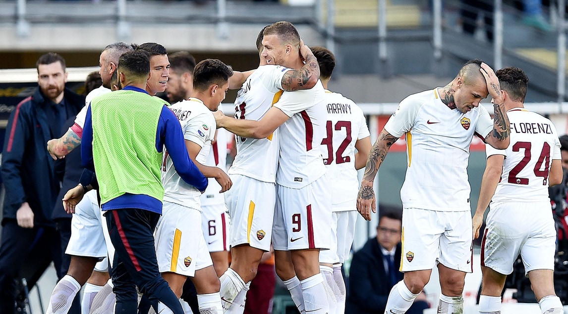 Roma, altra perla di Kolarov e record
