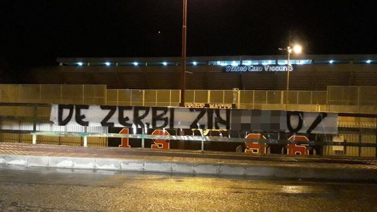 Benevento, i tifosi contro De Zerbi: «Zingaro»