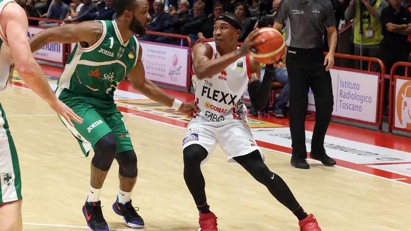 Basket Serie A, tegola per Pistoia: McGee finisce sotto i ferri