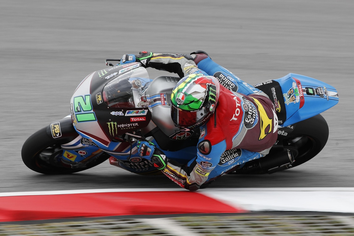Moto2 Malesia, Morbidelli in pole e a caccia del titolo
