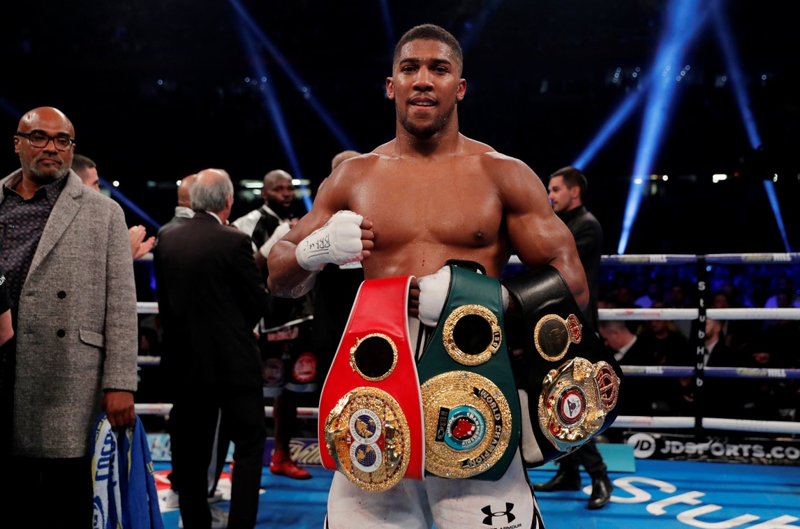 Pugilato, Joshua conserva il titolo dei massimi: Takam ko