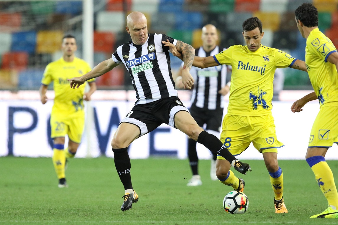 Serie A Udinese, risentimenti muscolari per Hallfredsson e Behrami