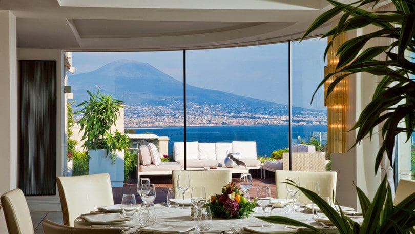 Grand Hotel Vesuvio: ecco dove il Manchester City alloggerà a Napoli