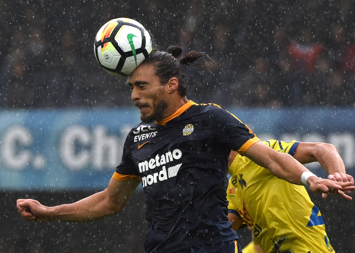 Serie A Verona, affaticamento muscolare per Caceres