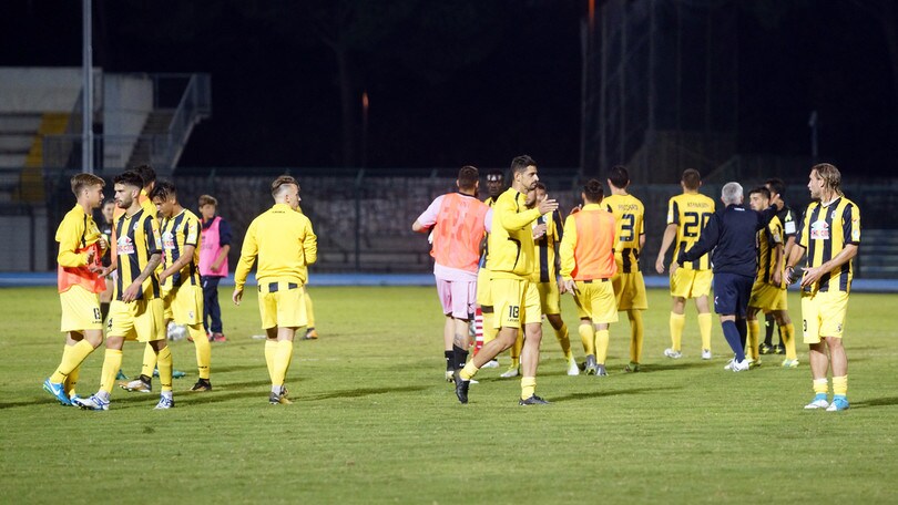 Serie C, Viterbese-Lucchese 2-2. La Reggiana torna a vincere