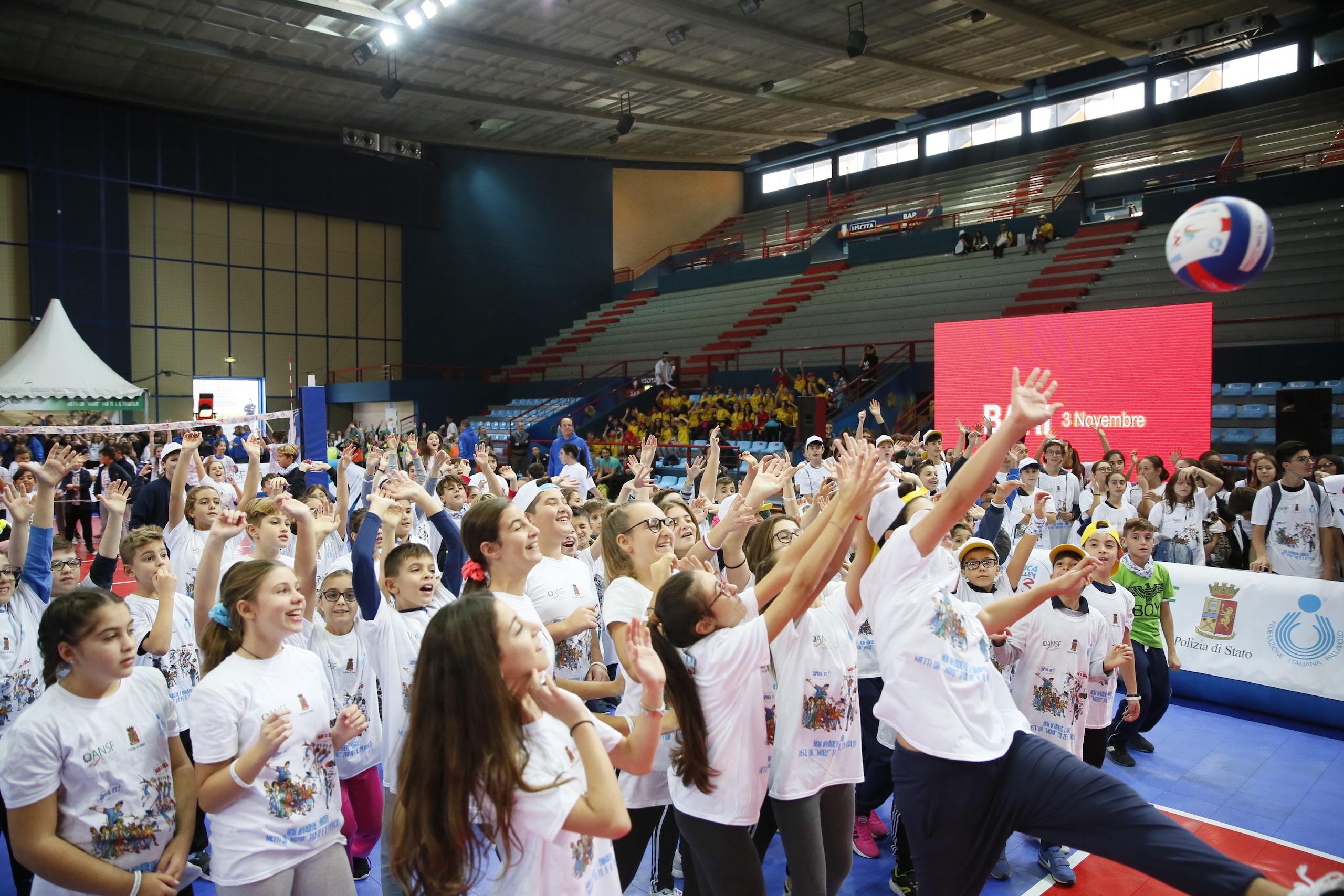 Volley: in 2500 al PalaFlorio per “Gioca Volley S3… in sicurezza”