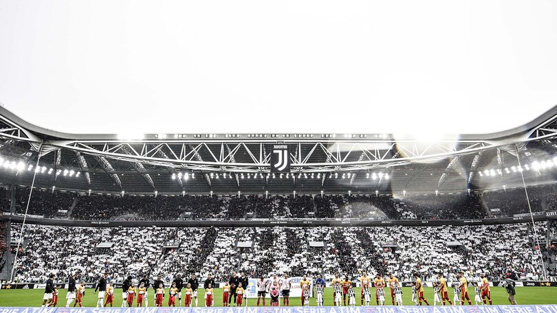 Juventus-Benevento 2-1, dalla grande paura alla gioia: festa bianconera per i 120 anni