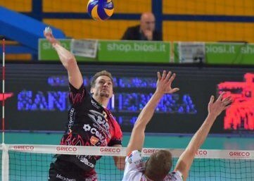 Volley: Superlega, la Lube regala a Perugia il primato solitario