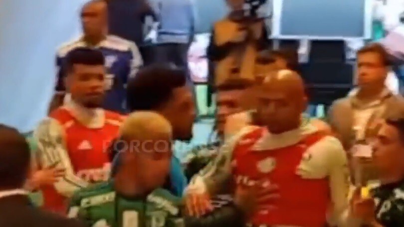 Felipe Melo prova ad aggredire Clayson