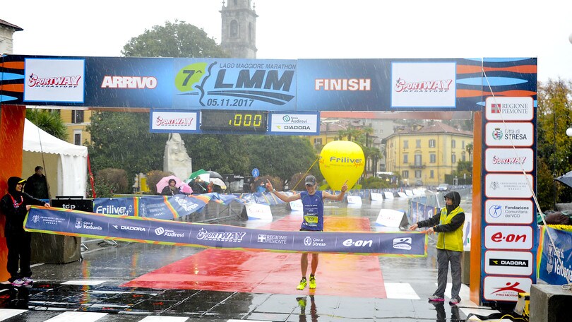 Sportway Lago Maggiore Marathon, eroi maratoneti sotto il diluvio