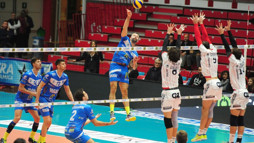 Volley: A2 Maschile, Girone Blu: il derby lo vince Bergamo al tie break