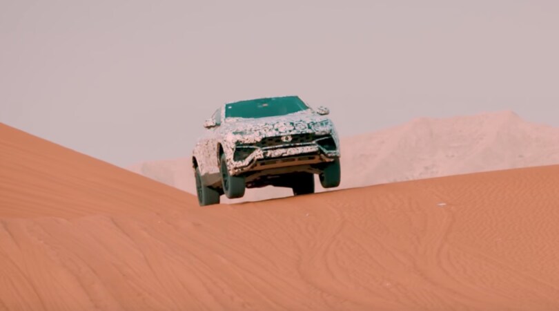 Lamborghini Urus, il Suv del Toro si svela nel deserto