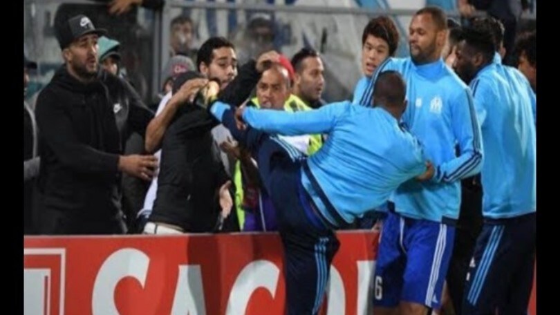 Evra: dopo la squalifica la rescissione con l'OM