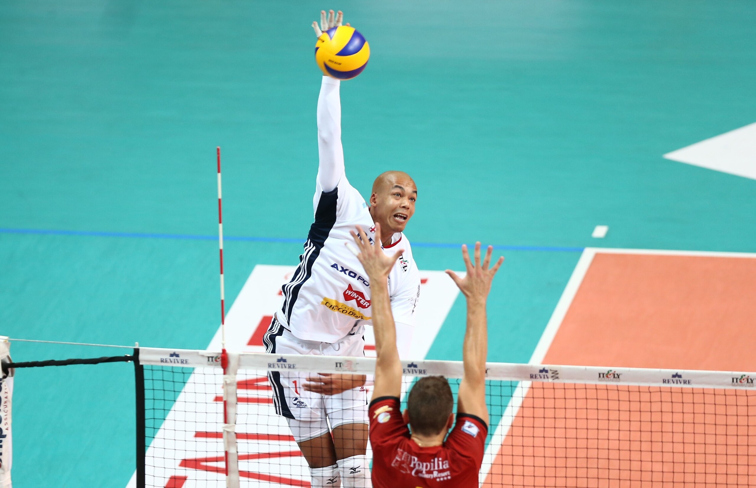 Volley: Superlega, nell'anticipo Milano torna al successo