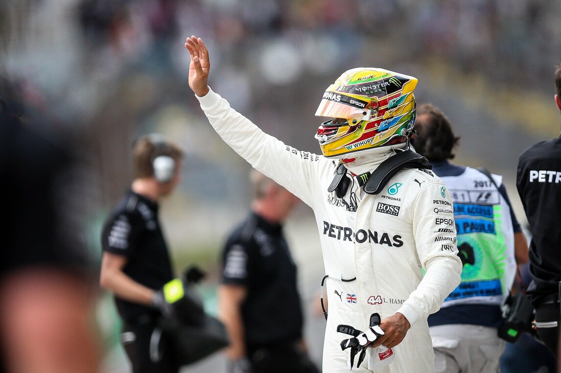 F1 Mercedes, Hamilton: «Schumacher rimane un modello per dedizione e volontà»