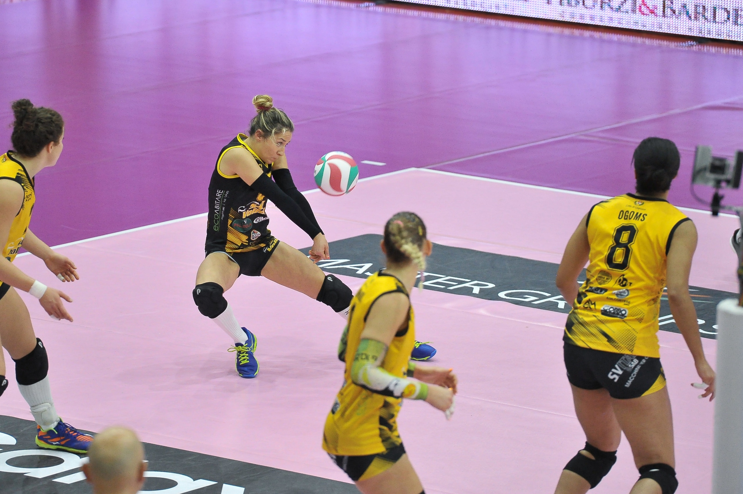 Volley: A1 Femminile, una bella Sab Legnano mette sotto Il Bisonte Firenze