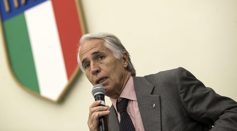 Malagò: «Se fossi Tavecchio mi dimetterei»